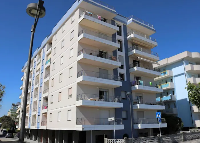 Modern Flat With Sea View Bibione